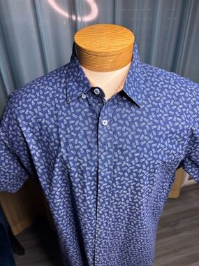 Casual Blue Short-Sleeve Printed Button-Down Shirt